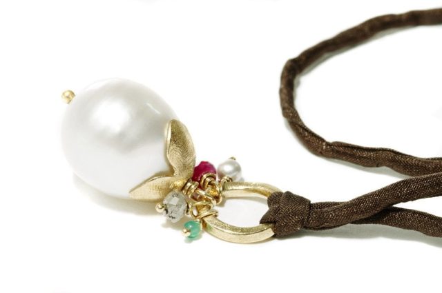 Silk Necklace Gold South Sea Pearl